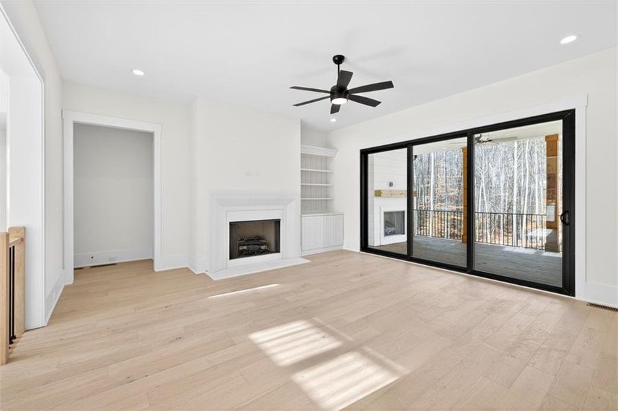 Spacious, unfurnished interior of a new home in , Jefferson (Image 34).