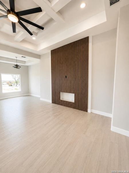 Spacious, unfurnished interior of a new home in , Eagle Pass (Image 9).