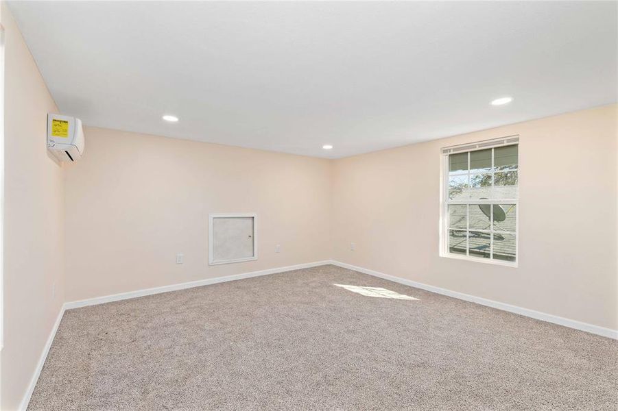 Spacious, unfurnished interior of a new home in , Brownwood (Image 14).