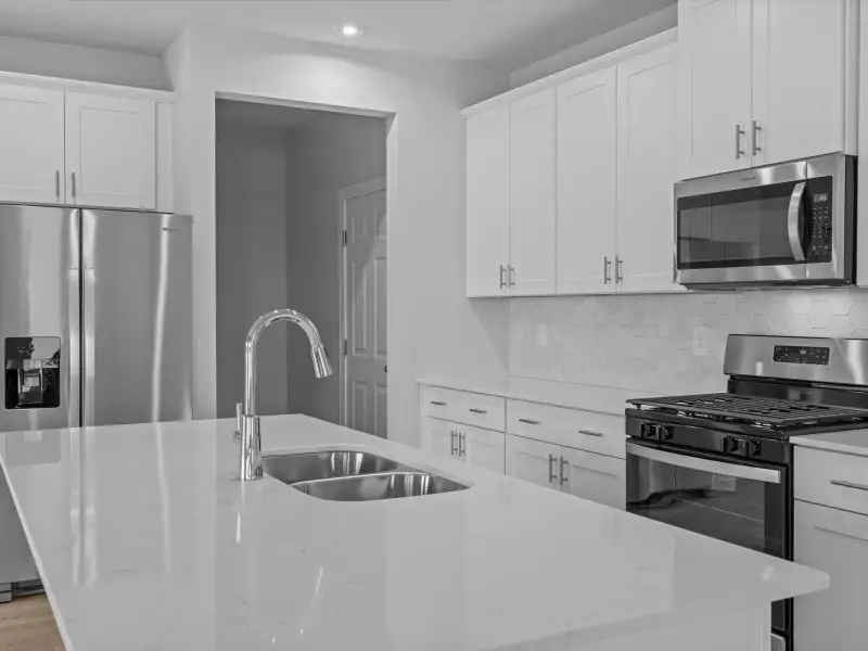 Furnished interior view inside a new home in Chatham Forest, Duncan (Image 5).