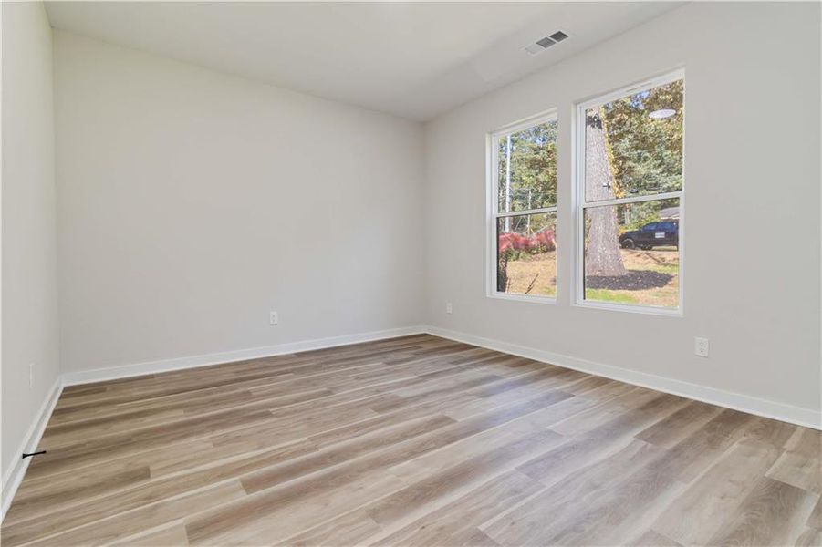 Spacious, unfurnished interior of a new home in , Atlanta (Image 20).