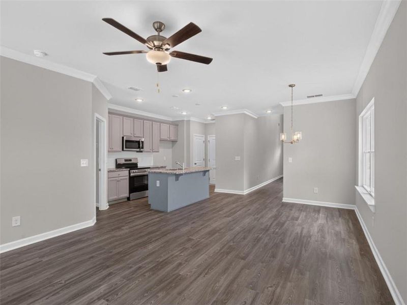 Spacious, unfurnished interior of a new home in High Shoals, Dallas (Image 34). Spacious, unfurnished interior of a new home in High Shoals, Dallas (Image 34).