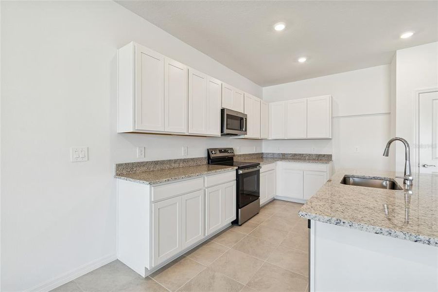 Furnished interior view inside a new home in Southpointe, Palmetto (Image 8).