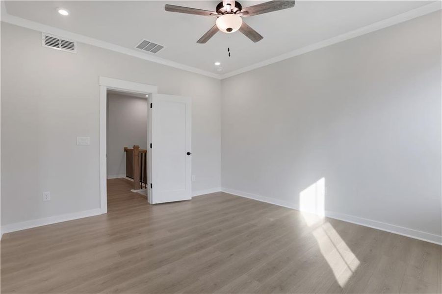 Spacious, unfurnished interior of a new home in , Roswell (Image 21).