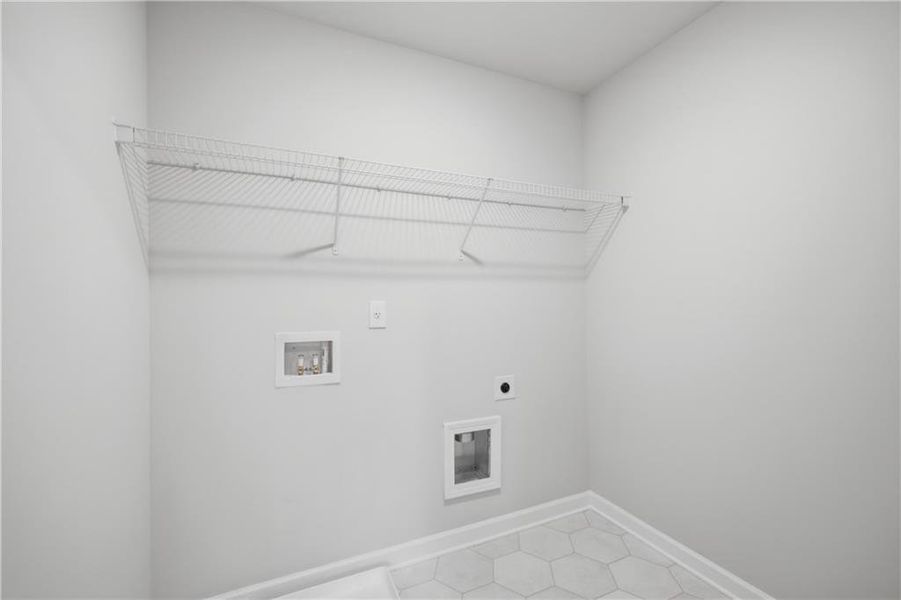 Spacious, unfurnished interior of a new home in , Lawrenceville (Image 39).