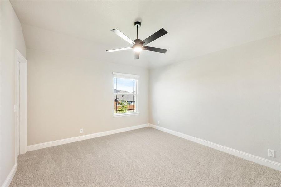 Spacious, unfurnished interior of a new home in Ridgepoint, Midlothian (Image 23).