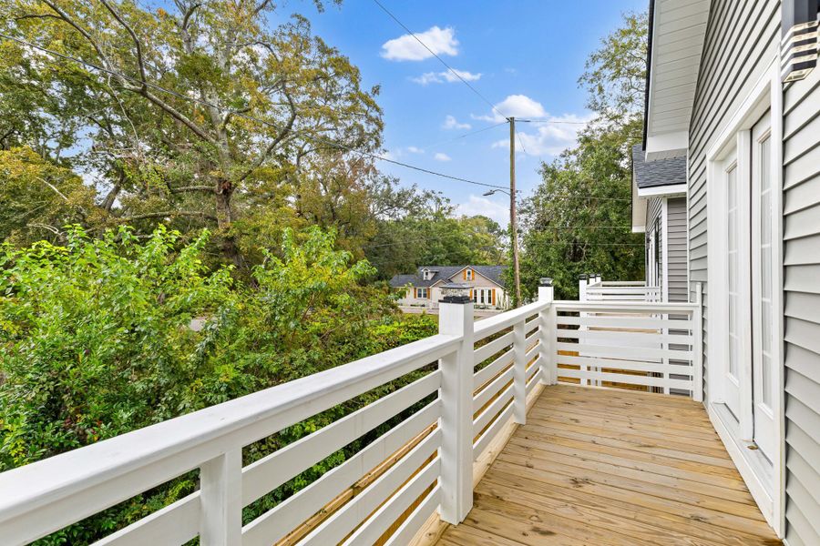 Exterior details and patio area of a home in , North Charleston (Image 3).