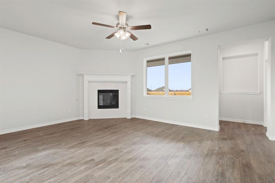 Spacious, unfurnished interior of a new home in Rocky Creek Crossing, Fort Worth (Image 22).