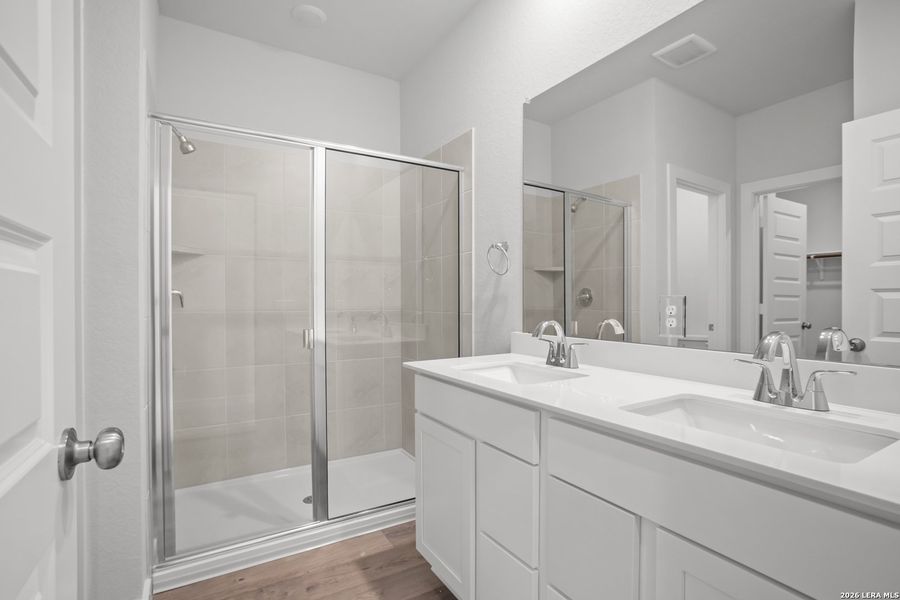 Furnished interior view inside a new home in Mesa Vista, San Antonio (Image 7).
