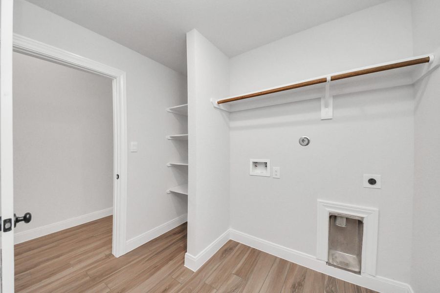 Spacious, unfurnished interior of a new home in Grand Oaks Reserve, Cleveland (Image 21). Spacious, unfurnished interior of a new home in Grand Oaks Reserve, Cleveland (Image 21).