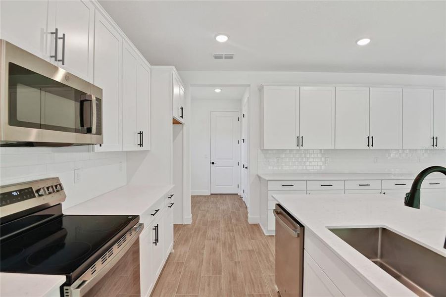 Furnished interior view inside a new home in Seasons at Wekiva Ridge, Mount Dora (Image 7).