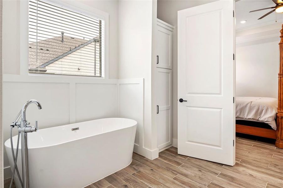 Furnished interior view inside a new home in Lincoln Pointe, Van Alstyne (Image 5).
