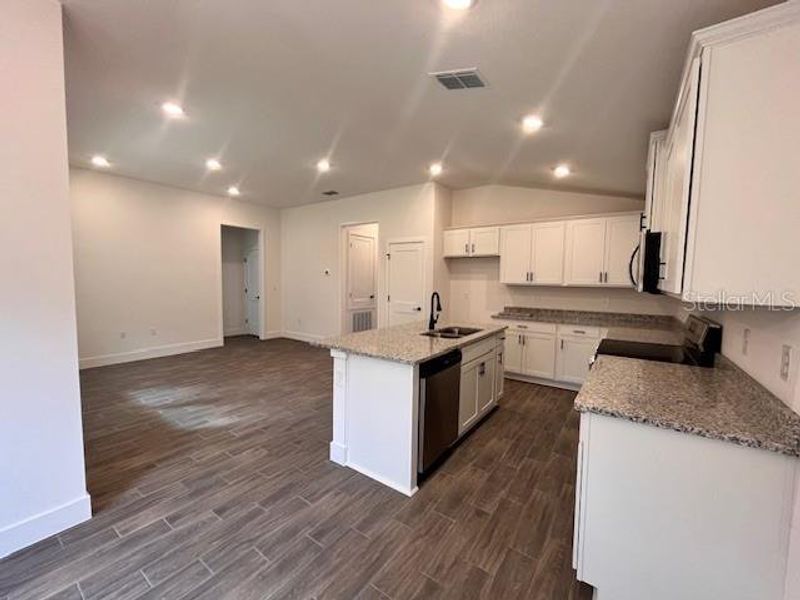 Furnished interior view inside a new home in Abbey Glen, Dade City (Image 6). Furnished interior view inside a new home in Abbey Glen, Dade City (Image 6).