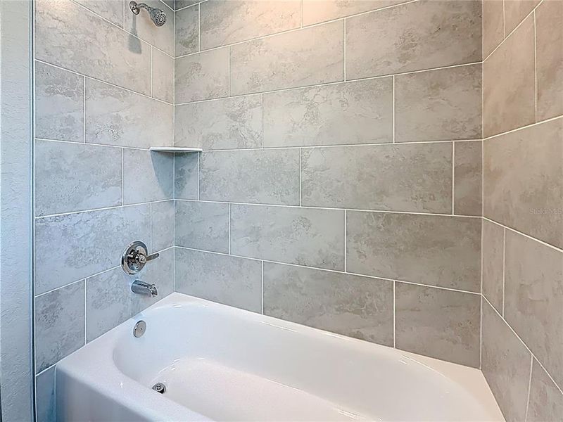 Close-up of interior finishes inside a home in , Dunnellon (Image 13).