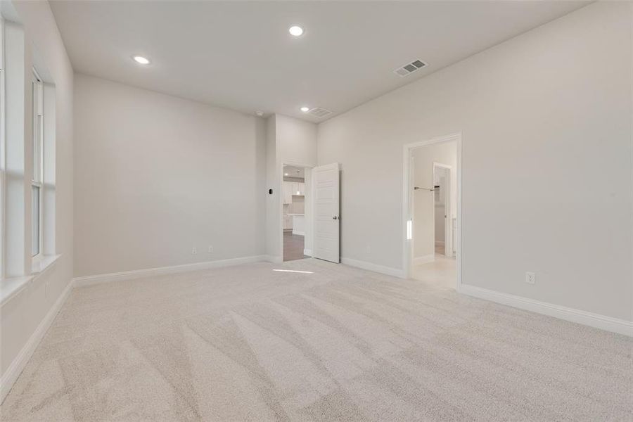 Spacious, unfurnished interior of a new home in Wildflower Ranch, Justin (Image 35). Spacious, unfurnished interior of a new home in Wildflower Ranch, Justin (Image 35).