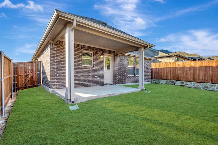Exterior details and patio area of a home in ValleyBrooke, Mesquite (Image 4). Exterior details and patio area of a home in ValleyBrooke, Mesquite (Image 4).