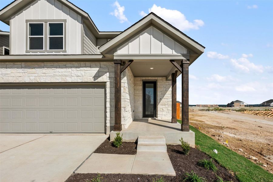 Representative images and renderings are for illustrative purposes. Actual structural options and design finishes of home may vary.