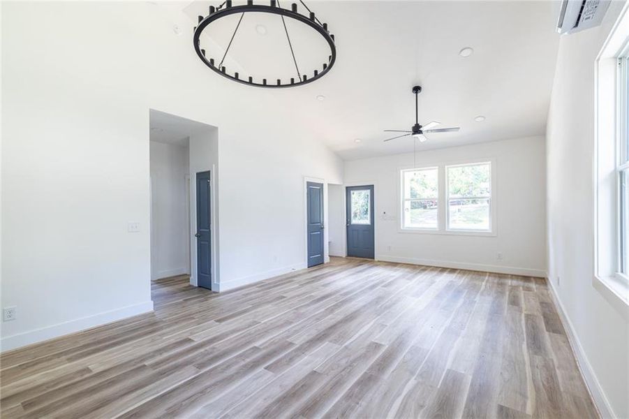 Spacious, unfurnished interior of a new home in , Atlanta (Image 41).