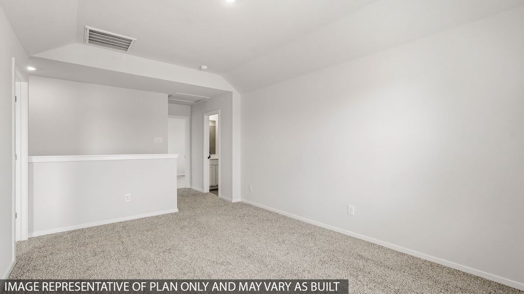 Spacious, unfurnished interior of a new home in Cypress Green, Tomball (Image 17).