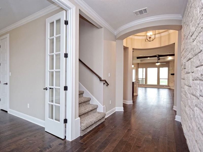 Representative unfurnished interior of a home built from the Madera II by Giddens Homes in Scofield Farms Estates, Georgetown (Image 340).