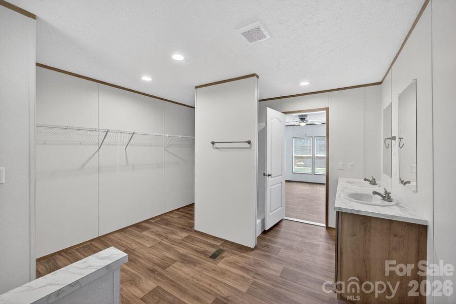 Spacious, unfurnished interior of a new home in , Lexington (Image 31).