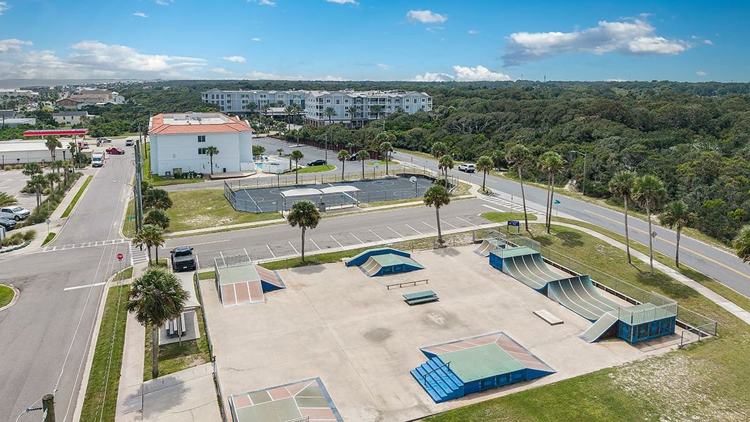Community amenities in Headwaters at Lofton Creek, Yulee (Image 28).