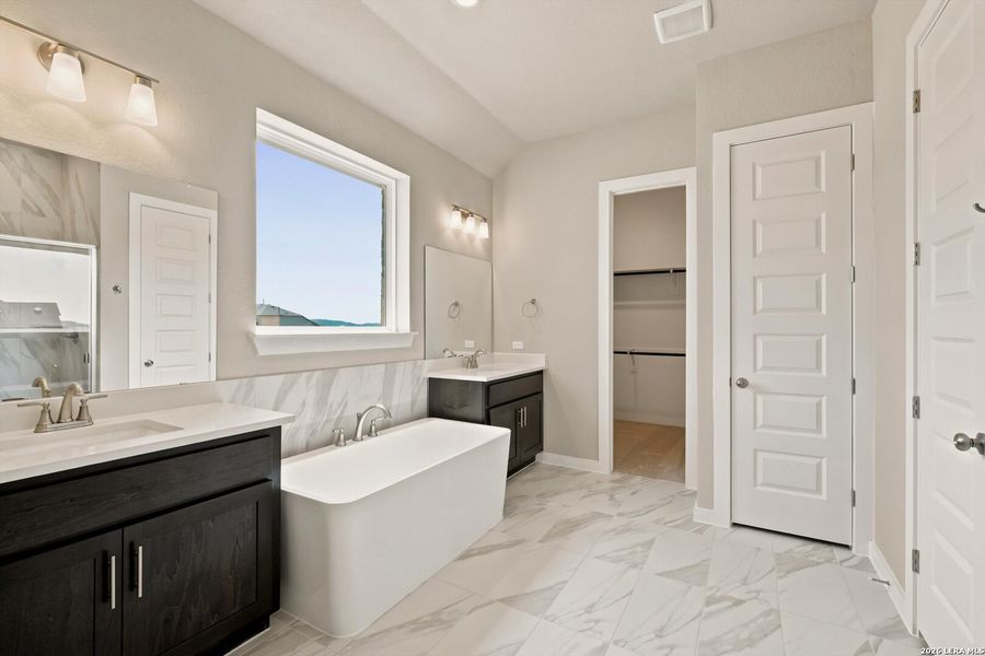 Furnished interior view inside a new home in Windsong, Boerne (Image 8). Furnished interior view inside a new home in Windsong, Boerne (Image 8).
