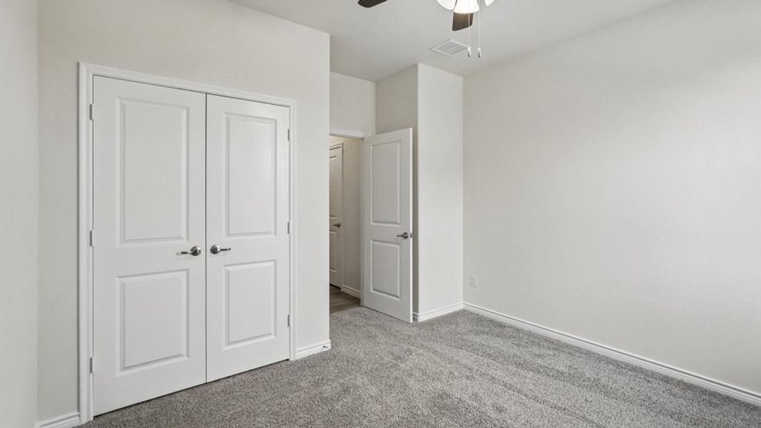 Spacious, unfurnished interior of a new home in Lakewood Trails, Forney (Image 23).