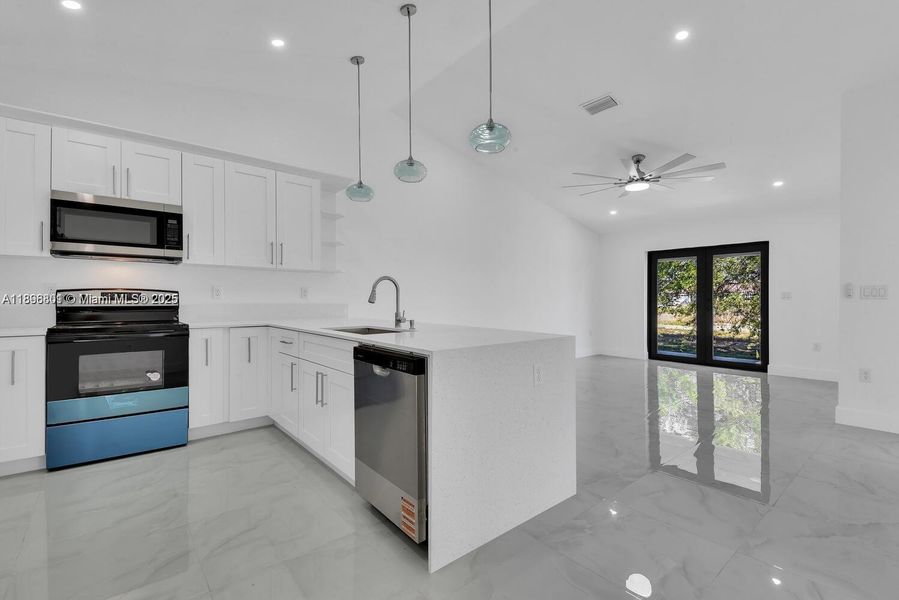 Furnished interior view inside a new home in , Lehigh Acres (Image 6).