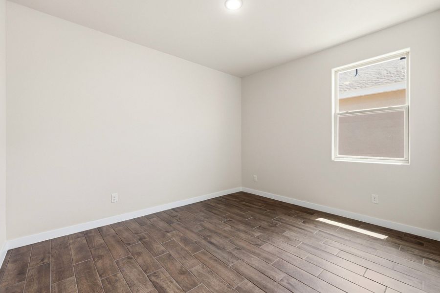Spacious, unfurnished interior of a new home in Paloma Ranch, Harlingen (Image 12).