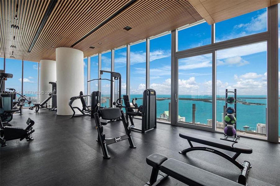 Community amenities in , Miami (Image 35).