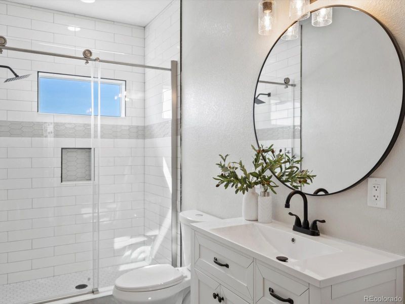 Image 38 of a home in .