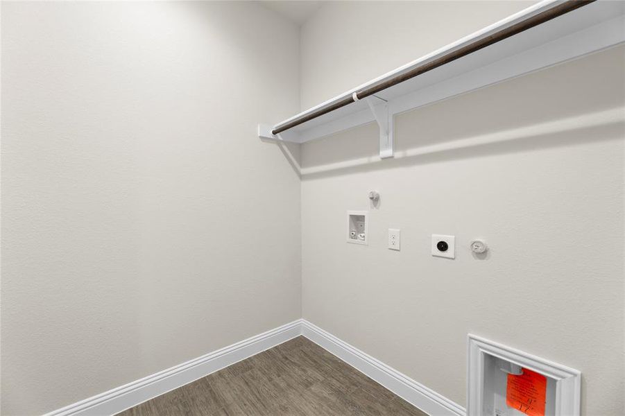 Spacious, unfurnished interior of a new home in Mercer Meadows, Royse City (Image 27). Spacious, unfurnished interior of a new home in Mercer Meadows, Royse City (Image 27).