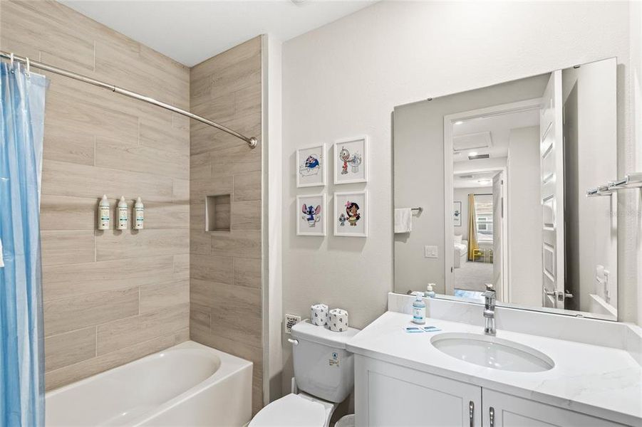 Furnished interior view inside a new home in , Kissimmee (Image 14).