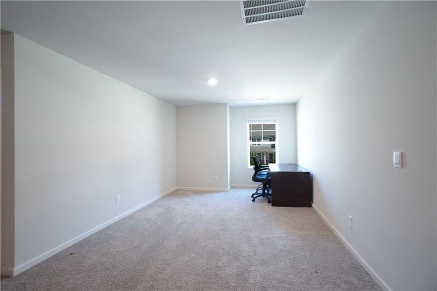 Spacious, unfurnished interior of a new home in , Braselton (Image 17).