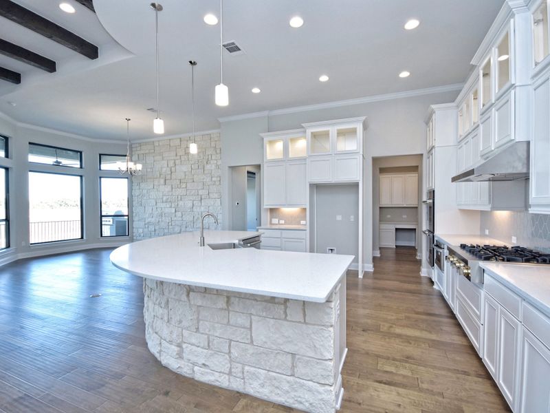 Representative furnished interior of a home built from the San Simeon I by Giddens Homes in Clearwater Ranch, Liberty Hill (Image 319).