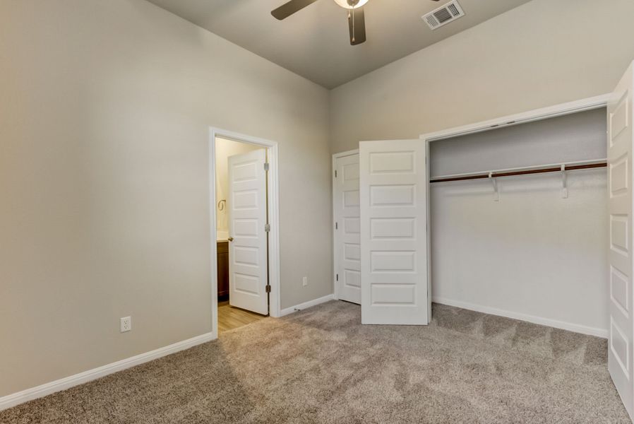 Spacious, unfurnished interior of a new home in Big Sky Ranch - Executive Collection, Dripping Springs (Image 11).