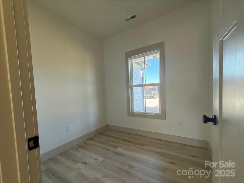 Spacious, unfurnished interior of a new home in , Crouse (Image 18).