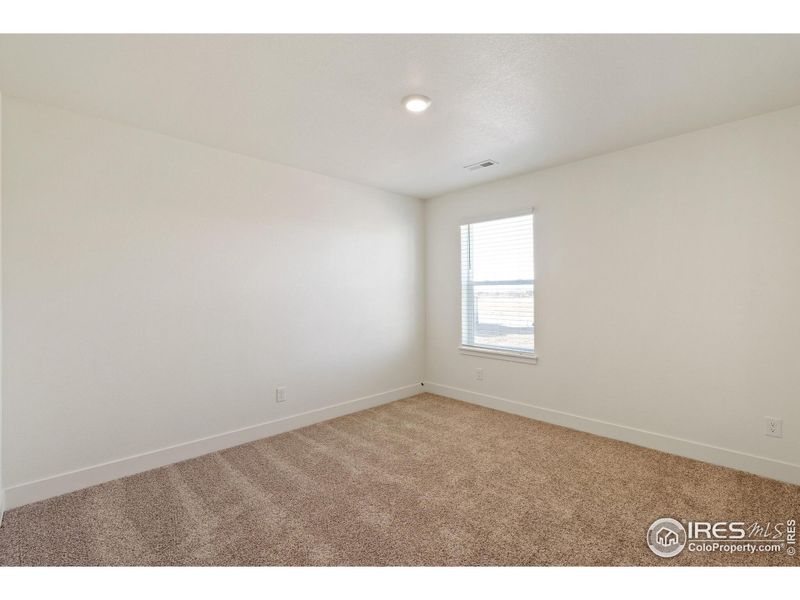 Spacious, unfurnished interior of a new home in Ridge at Johnstown, Johnstown (Image 18).