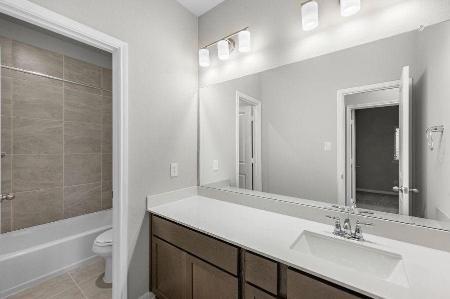 Furnished interior view inside a new home in Dellrose, Hockley (Image 14).