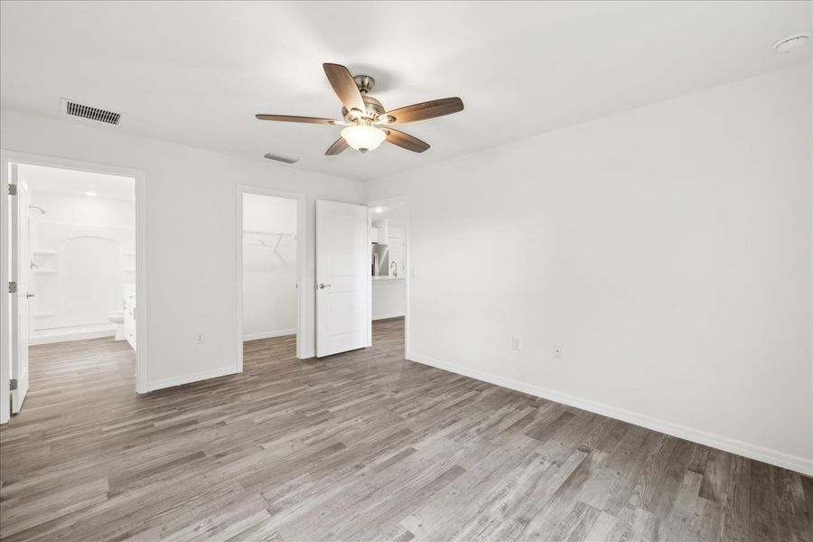 Representative unfurnished interior of a home built from the The Sunshine Retreat by Sunlife Homes LLC in Cape Coral, Cape Coral (Image 13).