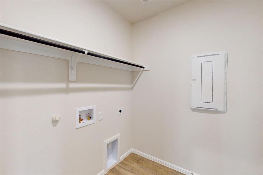 Image 40 of a home in Elevon. Image 40 of a home in Elevon.