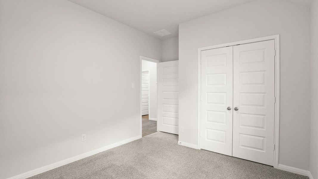 Spacious, unfurnished interior of a new home in Hunters Ranch, San Antonio (Image 20). Spacious, unfurnished interior of a new home in Hunters Ranch, San Antonio (Image 20).