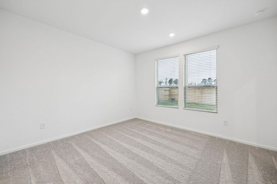 Spacious, unfurnished interior of a new home in Crosby Farms, Crosby (Image 30).