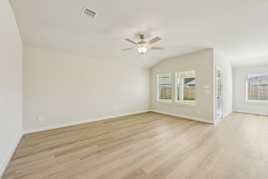 Photo is not of the actual home, but is an inspirational photo of builder’s model home and may depict options, furnishings, and/or decorator features that are not included Photo is not of the actual home, but is an inspirational photo of builder’s model home and may depict options, furnishings, and/or decorator features that are not included