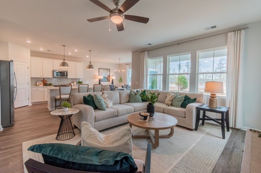 4br New Home in Hardeeville, SC.  - Slide 3