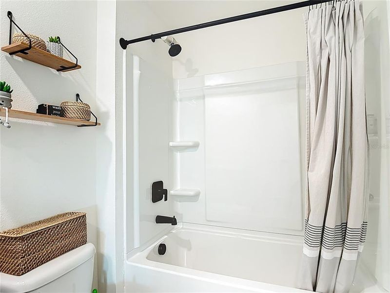 Image 51 of a home in River Park. Image 51 of a home in River Park.