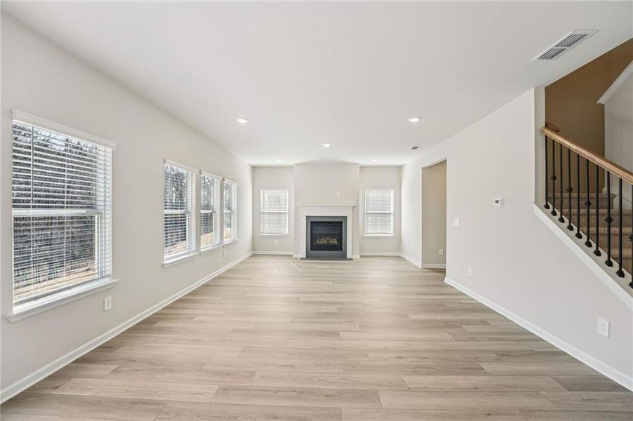 Spacious, unfurnished interior of a new home in Creekside at Oxford Park, Fairburn (Image 44).