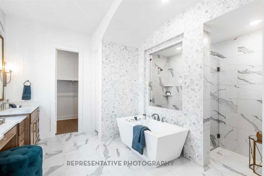 Furnished interior view inside a new home in Star Trail, Prosper (Image 20).