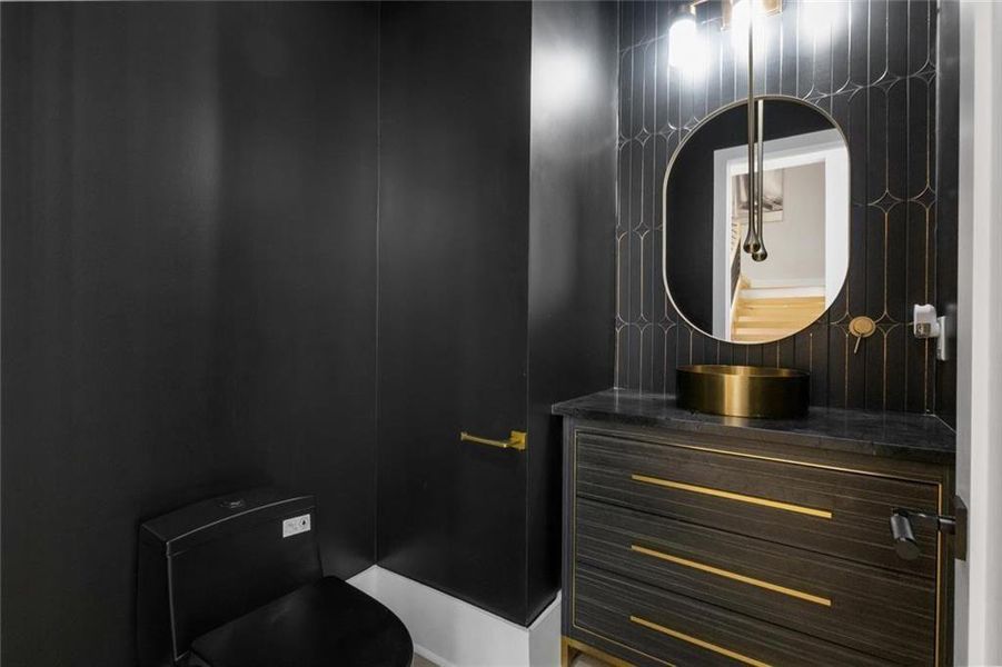 Furnished interior view inside a new home in , Roswell (Image 69).